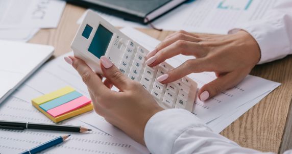 Как правильно рассчитать проценты по займу